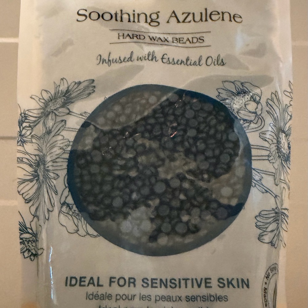 1 pound GiGi Soothing Azulene Blue Hard Wax Beads + 2 3.5 ounce Kotamu wax NEW